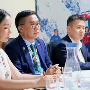 Байгаль орчин, уур амьсгалын өөрчлөлтийн сайд Б.Батбаатар Рейчэл Киттэй уулзаж уур амьсгалын өөрчлөлт, СОР17-ийн хүрээнд хамтын ажиллагааг өргөжүүлэхээр санал солилцлоо